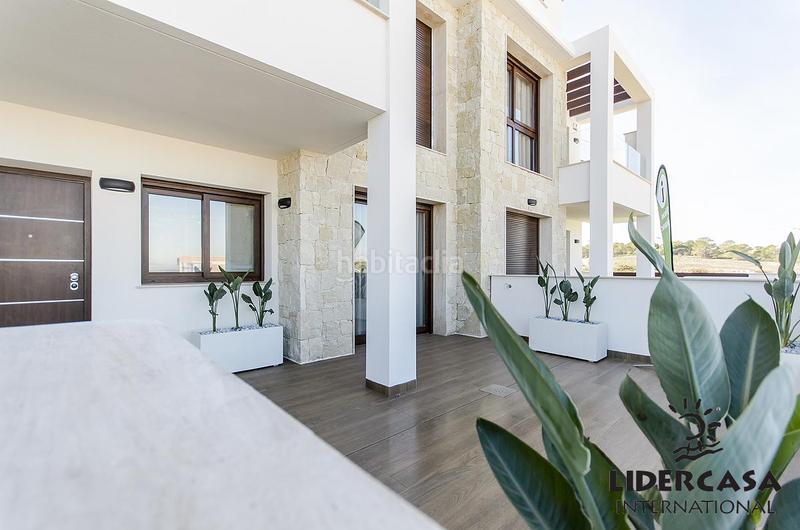 Foto 143d8b4f-76f1-4ba9-92e1-0edf96272b47. Apartament amb aparcament piscina a Los Balcones-Los Altos Torrevieja