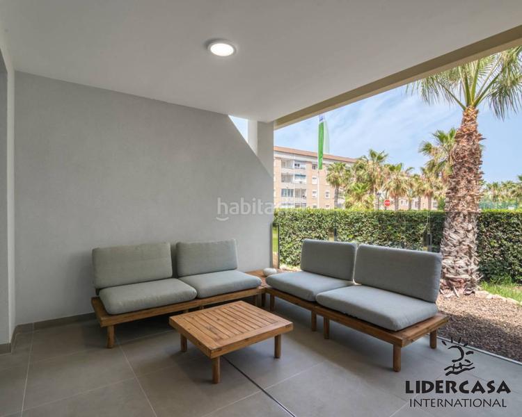 Foto 63941aa0-0d61-472b-a4b7-14c082f03f40. Penthouse with parking pool in Punta Prima Torrevieja