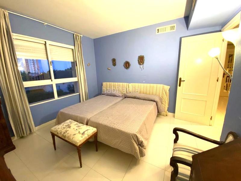 Foto ea2d8029-9526-45e9-8f6b-a2ab5e34499c. Chalet con parcheggio piscina in Campoamor Orihuela