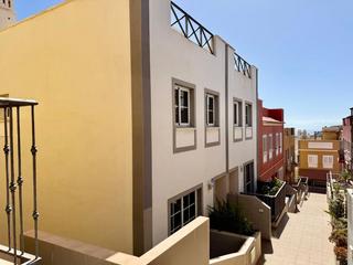 Casa adossada a Arafo