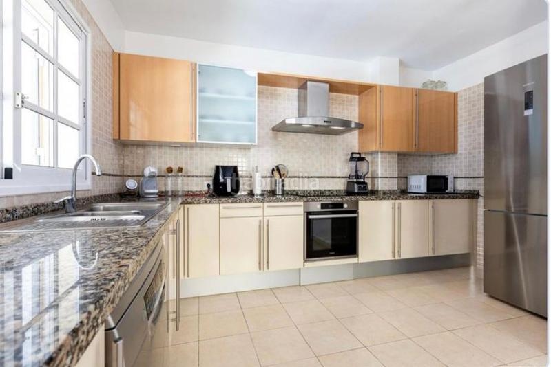 Foto 2b33bdcb-2e6b-4100-8211-51fa2f3e1a38. Casa a schiera in Playa Fañabé Alto Adeje