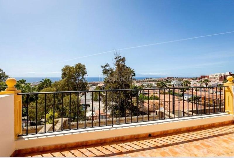 Foto c7faf229-8f6d-44bf-b783-3bc95d859663. Reihenhaus in Playa Fañabé Alto Adeje