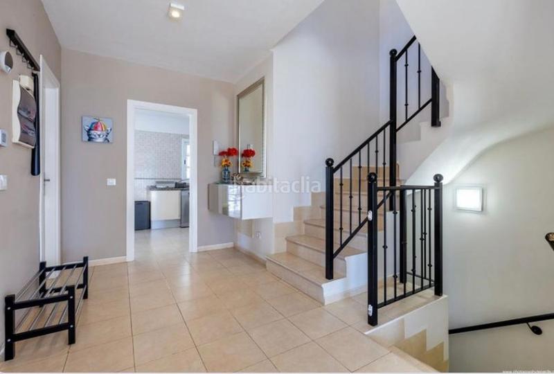 Foto 364195f6-f2bc-4ef2-831e-553f8397d07a. Semi detached house in Playa Fañabé Alto Adeje