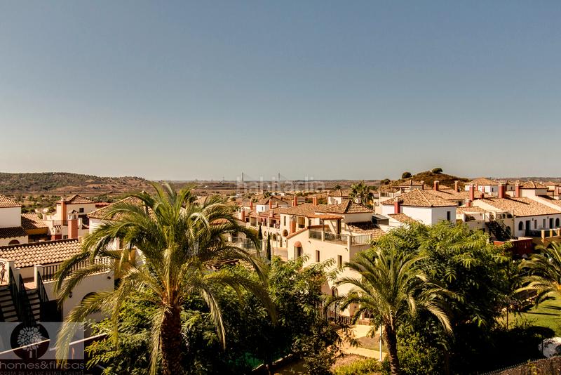 Foto 067132c2-06b4-4e29-aeec-f033844eab73. Maison jumelée avec piscine dans Costa Esuri Ayamonte