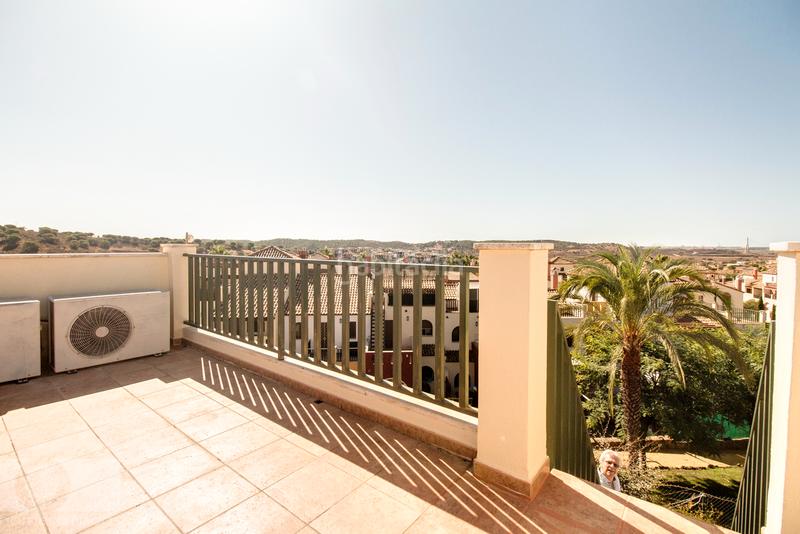 Foto 5e9efb66-8dad-47df-98e1-4cf1200797da. Maison jumelée avec piscine dans Costa Esuri Ayamonte