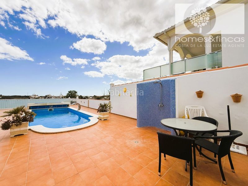 Foto 551dbf81-21d6-4abe-a24e-cea40c7241a0. Chalet avec cheminée parking piscine dans Costa Esuri Ayamonte
