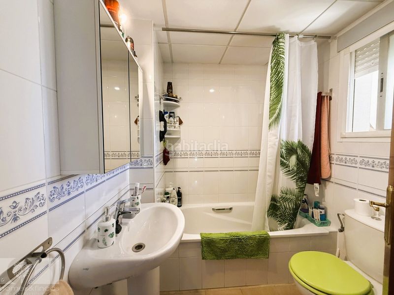 Foto c2e2a7db-c489-4e52-9a81-6fe2afed4051. Casa adossada a Lepe