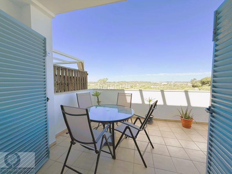Foto c71464a0-7a52-4470-8259-3451a50d64c8. Casa adossada a Lepe