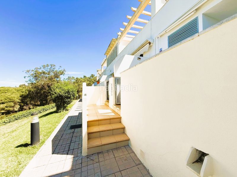 Foto e9b2786d-6b77-4d5b-ba92-f49a0a594e01. Casa adossada a Lepe