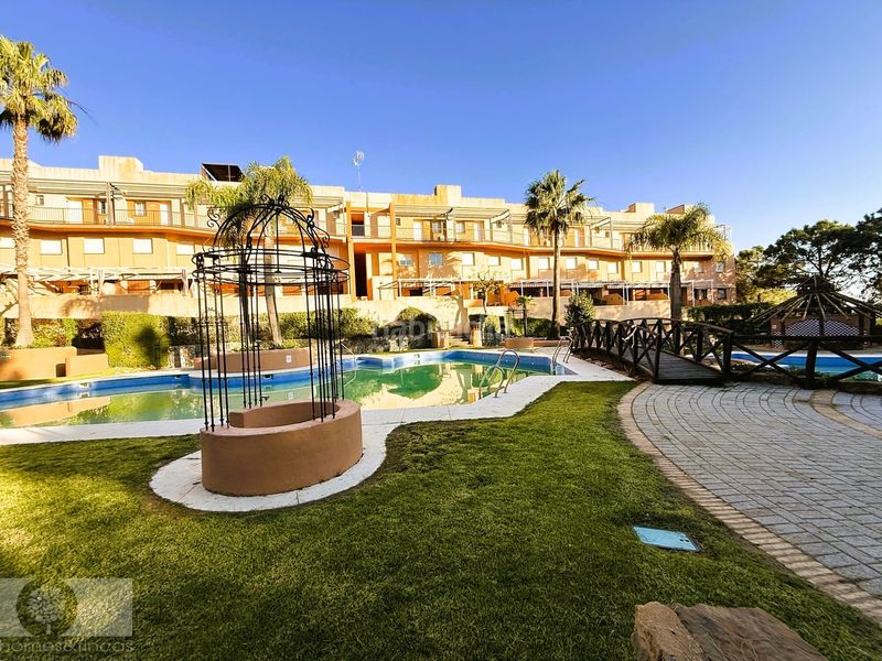 Foto cf5c530b-76c9-4bab-9d3a-31a99ef19125. Casa adossada a Islantilla golf Islantilla