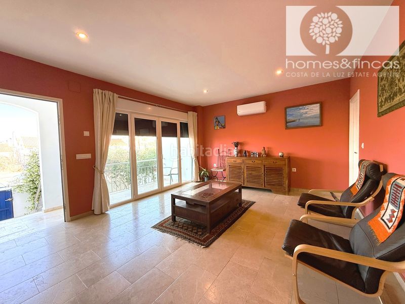Foto 40d8f503-1e1a-4245-8725-67bd2eb6e952. Casa adossada amb aparcament a Isla Canela Ayamonte