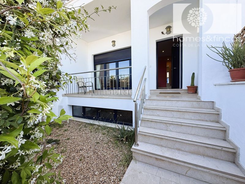 Foto 6387642e-b812-478b-be67-723e17dd0b0f. Casa adossada amb aparcament a Isla Canela Ayamonte