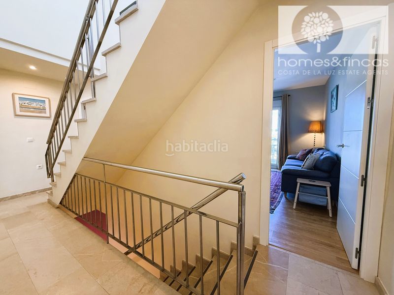 Foto e7de1a54-0d34-4bd9-b3b2-f25e8213d503. Casa adossada amb aparcament a Isla Canela Ayamonte