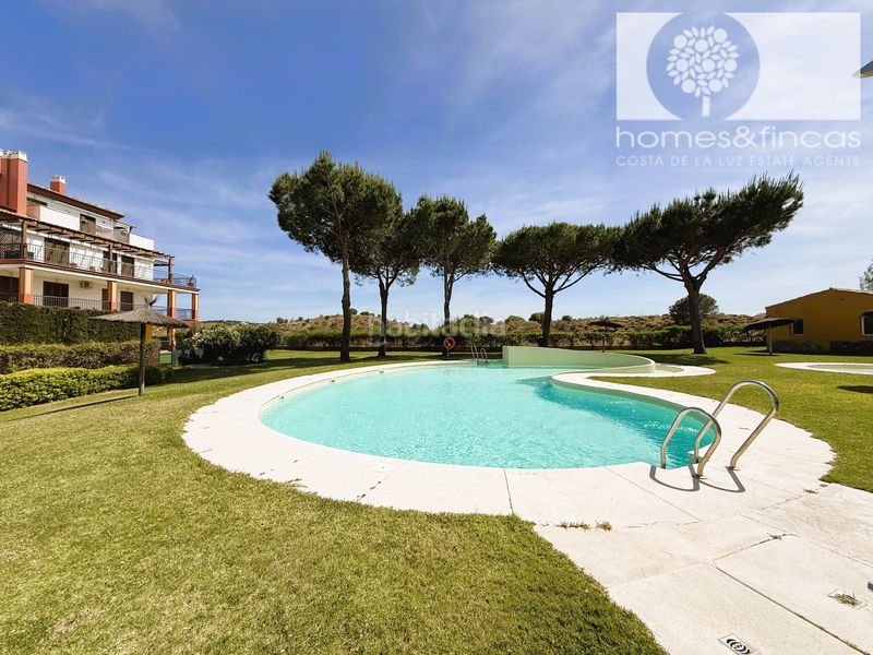 Foto cde4167c-c424-46e0-81fb-651f4fb8a4c6. Pis amb calefacció aparcament piscina a Costa Esuri Ayamonte