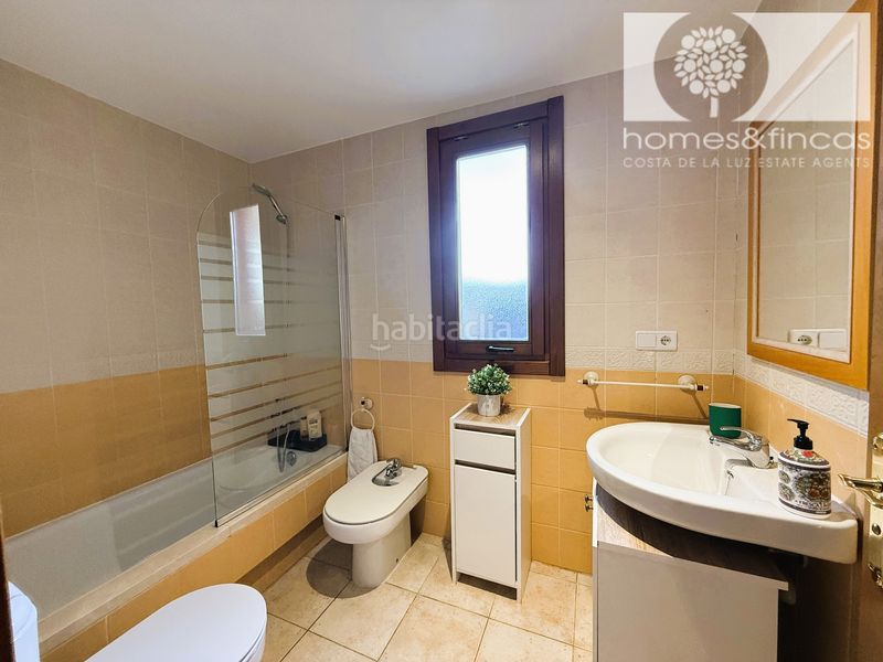 Foto fa7d2649-666f-47c5-a43f-e4aef863ce84. Pis amb calefacció aparcament piscina a Costa Esuri Ayamonte