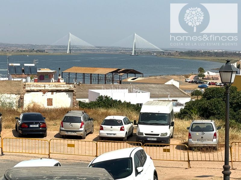 Foto e9f876fc-91f0-4d4b-8d0c-0fa9bce2c475. Pis a juana caldeano morales 18 a Ayamonte ciudad Ayamonte