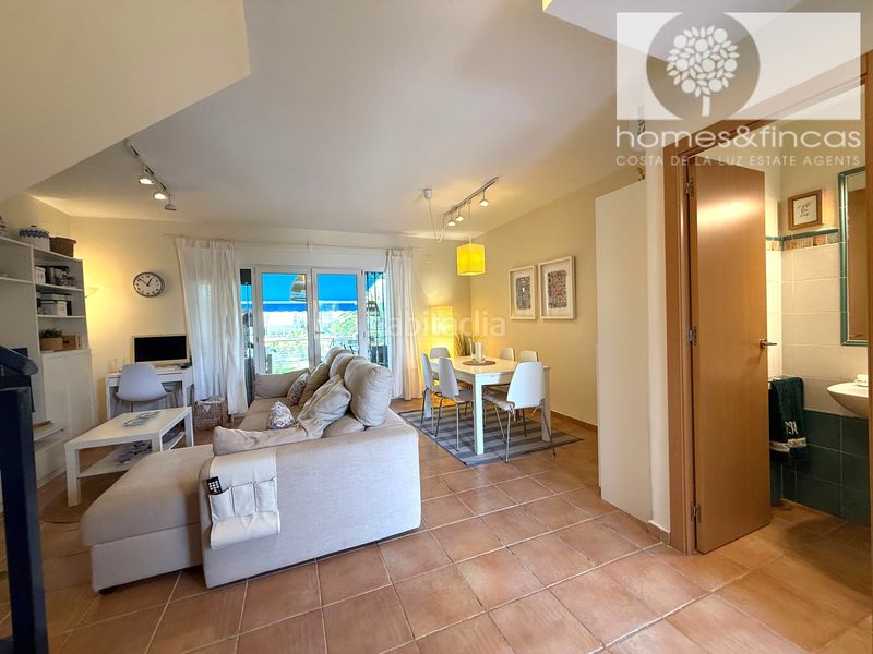 Foto 0d8c7b41-79db-402a-8355-a0009fc7de86. Chalet dans avenida rosalía de castro 119 dans Costa Esuri Ayamonte