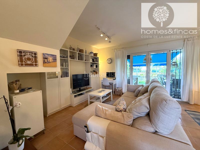 Foto 1c308d78-eef7-42cd-bec0-8ec61f266274. Chalet dans avenida rosalía de castro 119 dans Costa Esuri Ayamonte