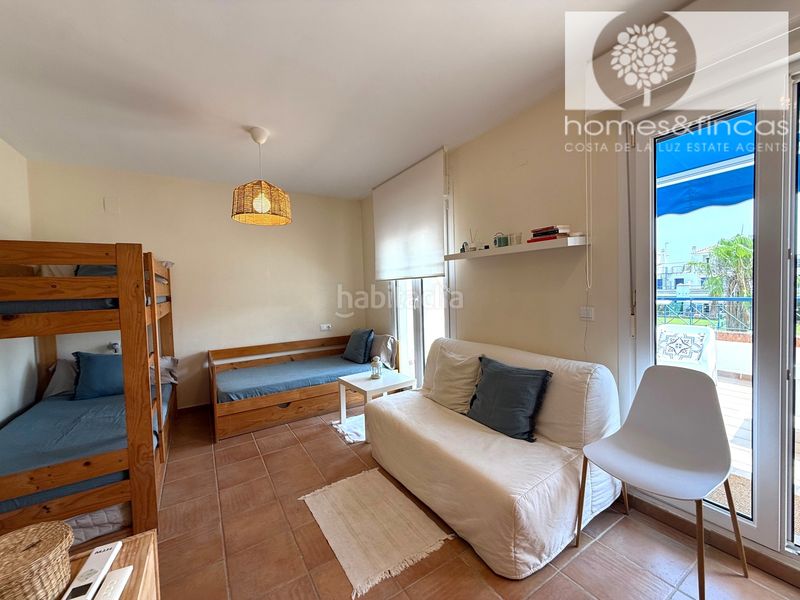 Foto 3c086833-baae-4f07-84a9-3cfec40215aa. Chalet dans avenida rosalía de castro 119 dans Costa Esuri Ayamonte