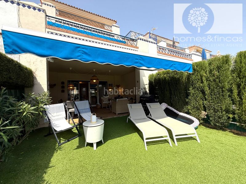 Foto 8c121cea-c8fa-4f95-923b-b6f69fadbd50. Chalet dans avenida rosalía de castro 119 dans Costa Esuri Ayamonte