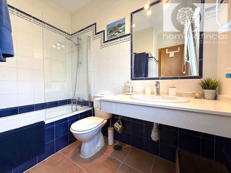 Foto c8655238-31f9-42d4-9f33-57e7314b6789. Chalet dans avenida rosalía de castro 119 dans Costa Esuri Ayamonte