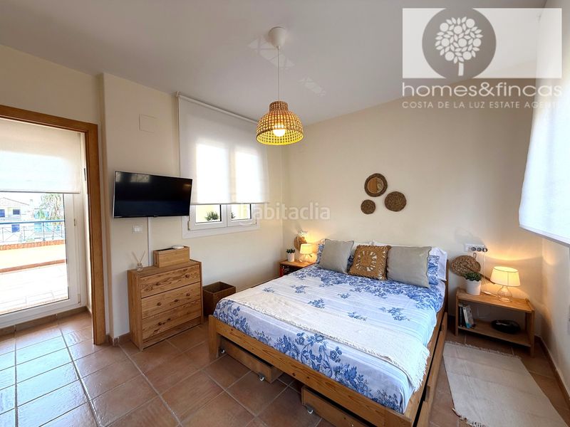 Foto d406ea1f-0468-4593-8ab8-b5f24c751b51. Chalet dans avenida rosalía de castro 119 dans Costa Esuri Ayamonte