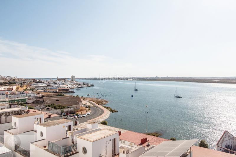 Foto 09df63a0-cce6-414b-93dc-3a6a18f0cd00. Casa a schiera con parcheggio in Ayamonte ciudad Ayamonte