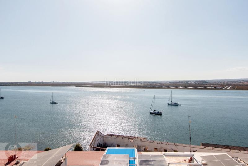 Foto c6e060fc-a226-4f4e-bc20-d23f61952e2b. Casa a schiera con parcheggio in Ayamonte ciudad Ayamonte