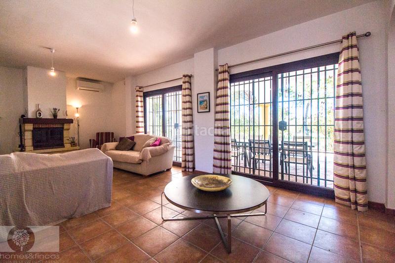 Foto 1009c1fd-127c-4568-bda2-6516c96340d8. Chalet con camino parcheggio piscina in Costa Esuri Ayamonte