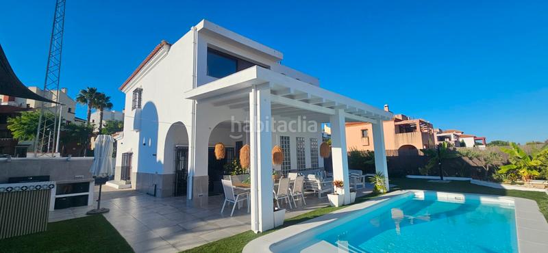 Foto eef7a6a1-2600-4af8-b1fd-868b9c89dc38. Xalet amb piscina a Costa Esuri Ayamonte