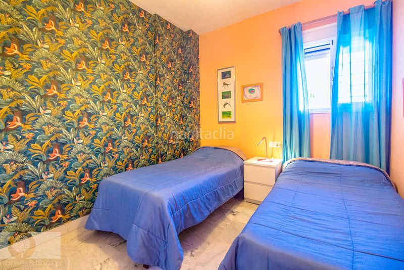 Foto 05535aea-cc5b-493d-bf65-e909ca012ee4. Pis amb piscina a Islantilla golf Islantilla