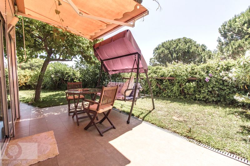 Foto a8d1117f-f10c-4a45-a58d-c8b74c2d6f52. Pis amb piscina a Islantilla golf Islantilla