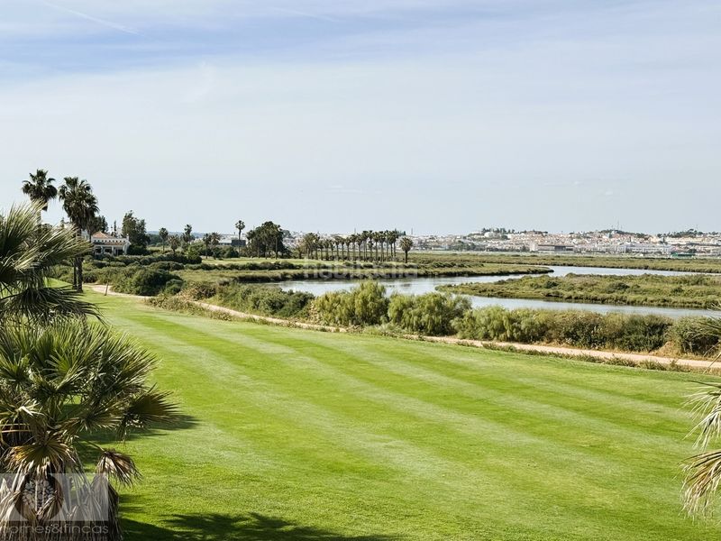 Foto c5da5300-5df9-4d02-8100-0b65672a62f4. Apartament amb aparcament piscina a Isla Canela Ayamonte