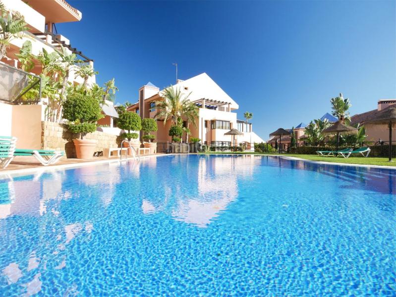 Foto 0c542514-fc6a-4c81-b1ed-44a1ee5b45d2. Planta baixa amb aparcament piscina a Calahonda Mijas