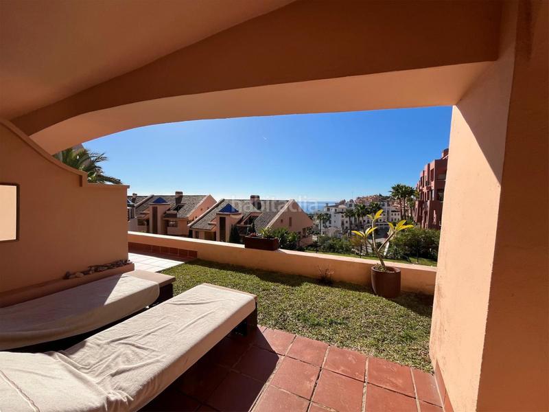 Foto 53d39f65-1323-46ee-a06e-71a73c68844a. Planta baixa amb aparcament piscina a Calahonda Mijas