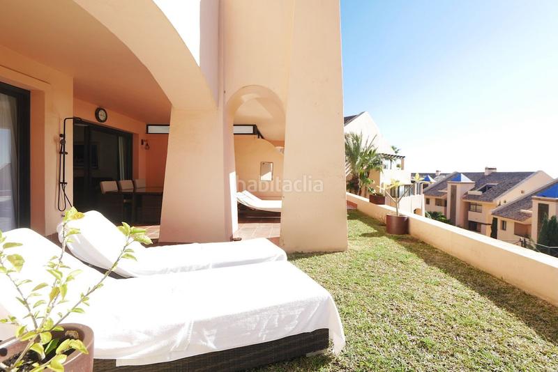 Foto 6b6c38f2-c561-4ccc-af41-5f66aa00414c. Planta baixa amb aparcament piscina a Calahonda Mijas