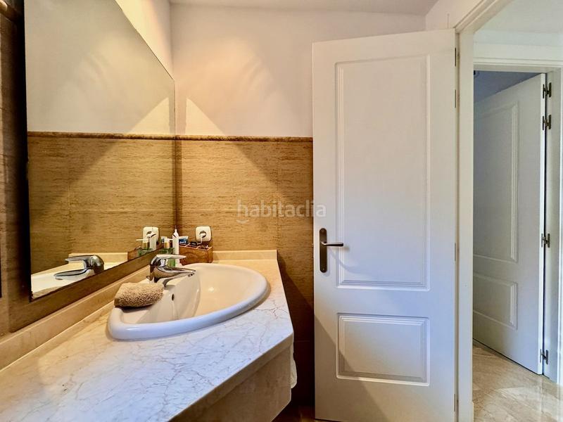 Foto 8c680ab7-a5d0-4c73-9324-3a6cab42b0fe. Planta baixa amb aparcament piscina a Calahonda Mijas