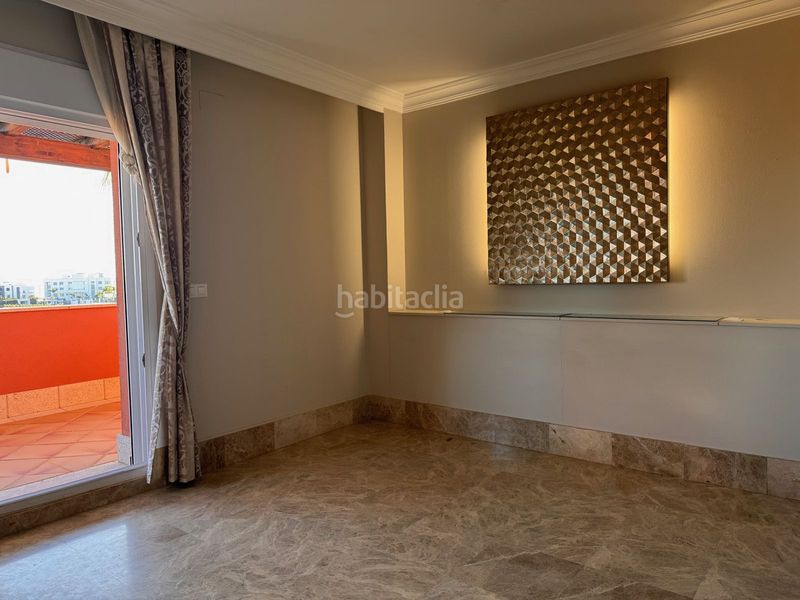 Foto c5c2d898-4954-4fc6-8ce7-0c61163bd387. Casa adossada a Santa Clara Marbella