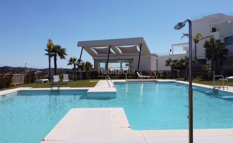 Foto 73dec3ab-f9e4-4f41-93d4-8f15f21cc0e7. Planta baixa amb aparcament piscina a la cala Mijas Mijas