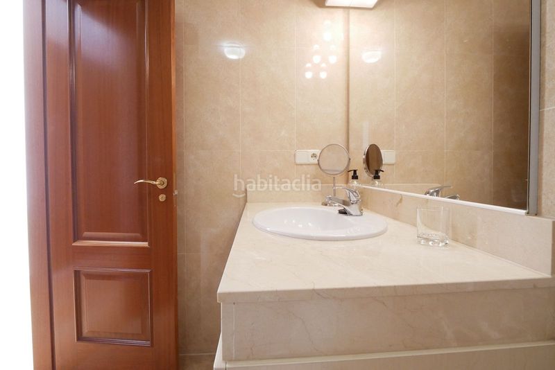 Foto 068aa7dd-dfbe-4694-b460-419f4fb7d26f. Apartament amb aparcament piscina a Calahonda Mijas