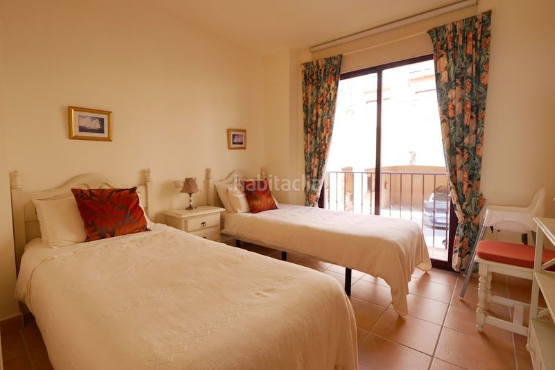 Foto 9f7186c1-03d6-49ab-b126-a7aa8c80046c. Apartament amb aparcament piscina a Calahonda Mijas