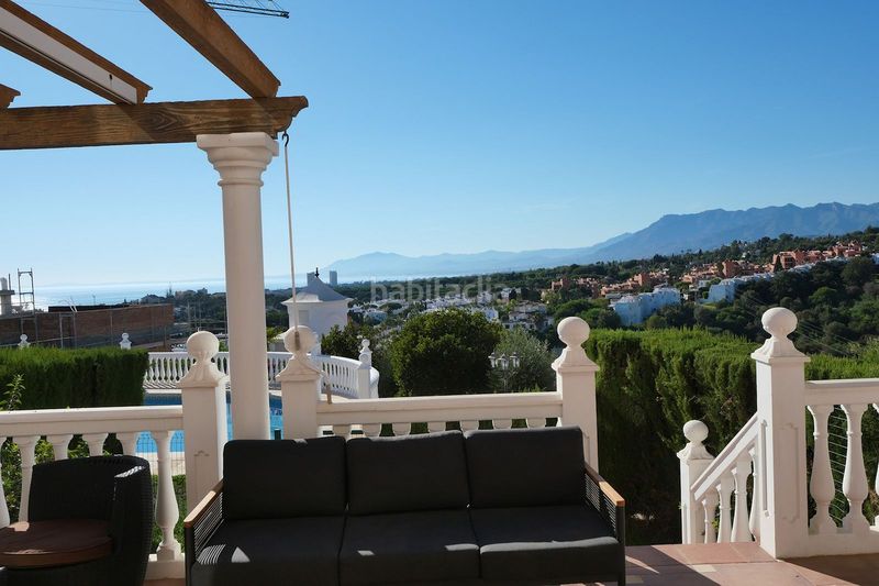 Foto 15bd2d96-21c8-4501-b2b5-2e86245a6d09. Dúplex amb aparcament piscina a Cabopino - Artola Marbella