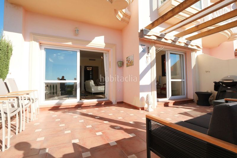 Foto f49e773e-0a4d-462e-9aa7-27cb245c7711. Dúplex amb aparcament piscina a Cabopino - Artola Marbella