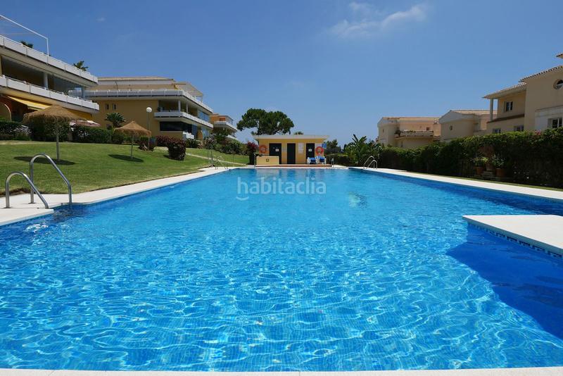 Foto bcf60c8b-126c-4397-a067-76e9ab54efcc. Ground floor with parking pool in Cabopino - Artola Marbella