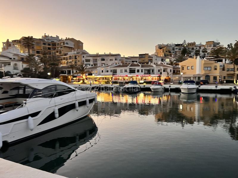 Foto 05c81c18-356d-4407-95b8-365e1911a02c. Rez-de-chaussée avec parking piscine dans Cabopino - Artola Marbella