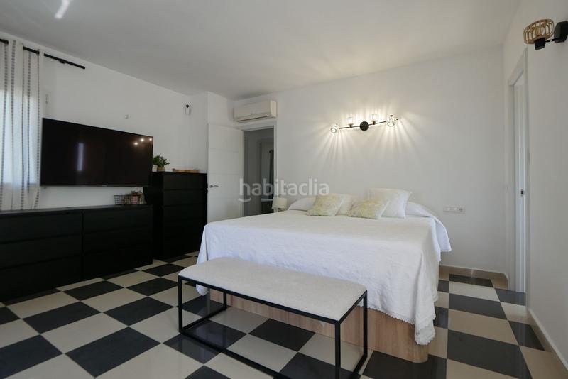 Foto 2835af12-e8a1-4822-a6b0-22e955363552. Chalet en Santa María Marbella