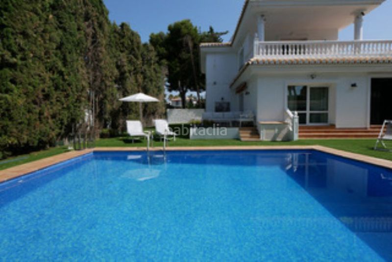 Foto 60c9e2f7-dd25-4634-9281-a0c313bf7981. Chalet en Santa María Marbella