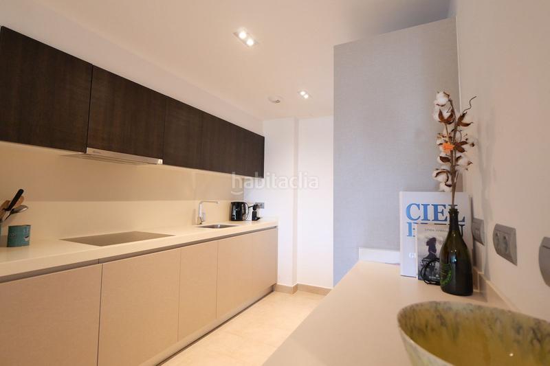 Foto f9e47aa3-37e8-4186-898b-f08a8ef687fe. Erdgeschoss mit parking pool in Casco Antiguo Marbella