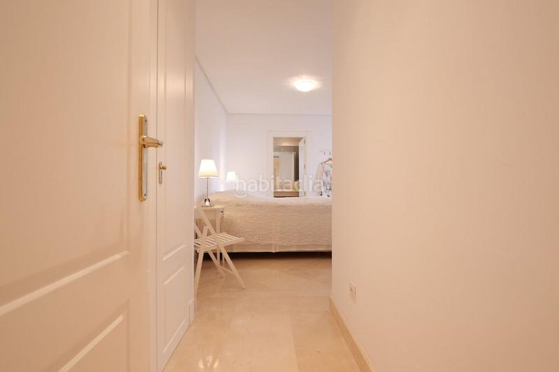 Foto ccffb41c-0f31-4c05-b4a5-1faa939adb69. Erdgeschoss mit parking pool in Los Naranjos Marbella