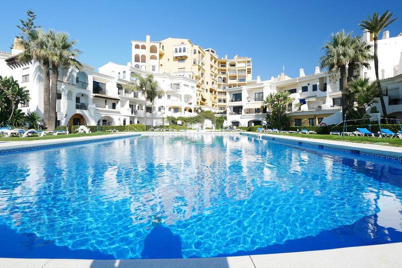 Foto 1f3e495e-7f77-4e6d-bdcc-02dfb6b2dc95. Etagenwohnung mit parking pool in Cabopino - Artola Marbella